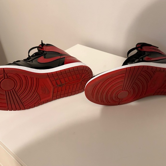 Air Jordan 1 Retro High OG Patent Bred Sz 10 - Picture 4 of 7